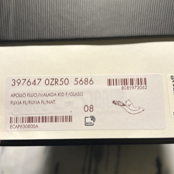 GUCCI | fluorescent pink leather princetown loafers, size 8 - Picture 3 of 3